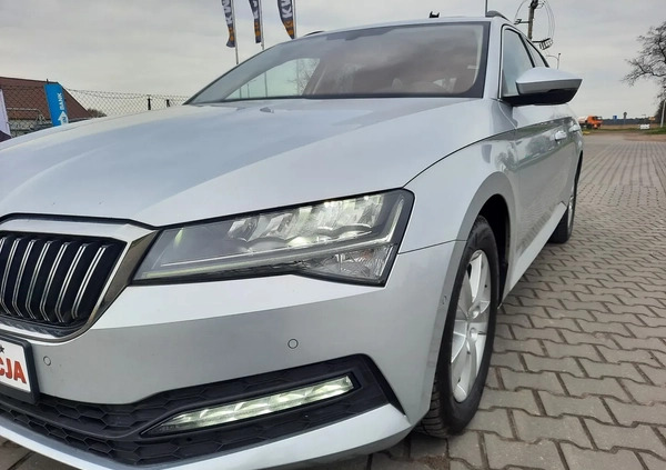Skoda Superb cena 79900 przebieg: 163519, rok produkcji 2020 z Niemcza małe 781